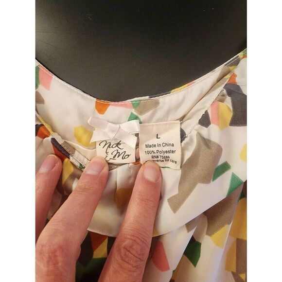 Nick & Mo abstract printed dress fully lined whimsy buttons size large - Picture 6 of 8